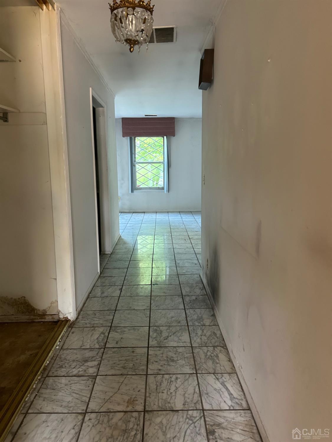 6 Woodbury Road Edison, NJ 08820 - Photo 7 of 18