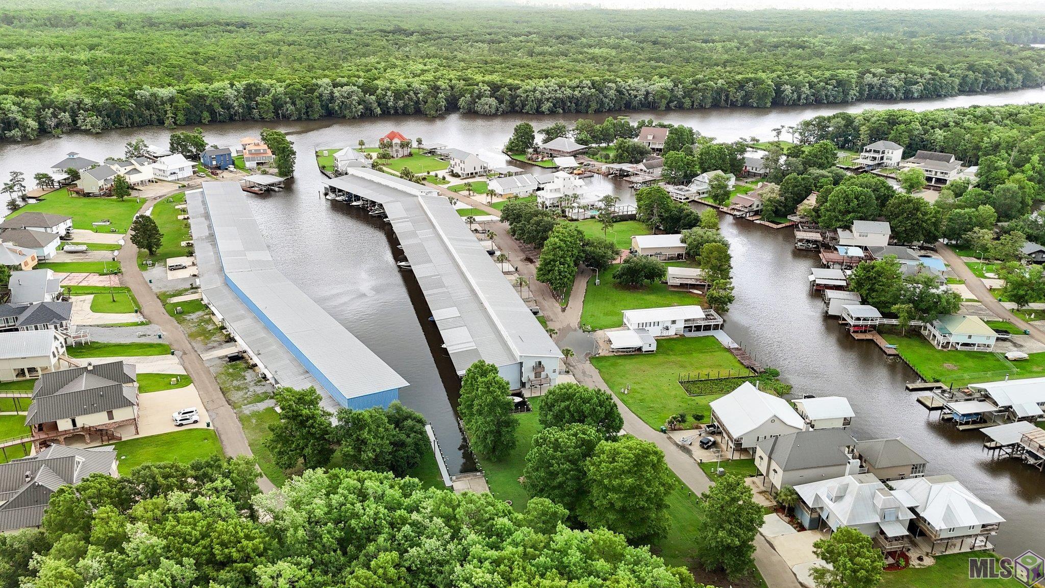 32875 Rivergate Circle, Unit 35 Springfield, LA 70462 - Photo 3 of 24