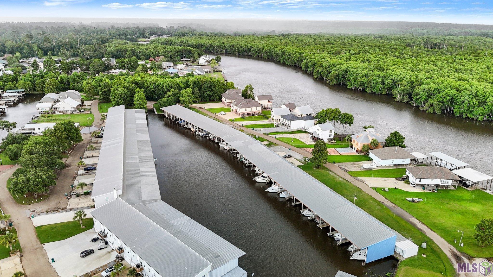 32875 Rivergate Circle, Unit 35 Springfield, LA 70462 - Photo 9 of 24