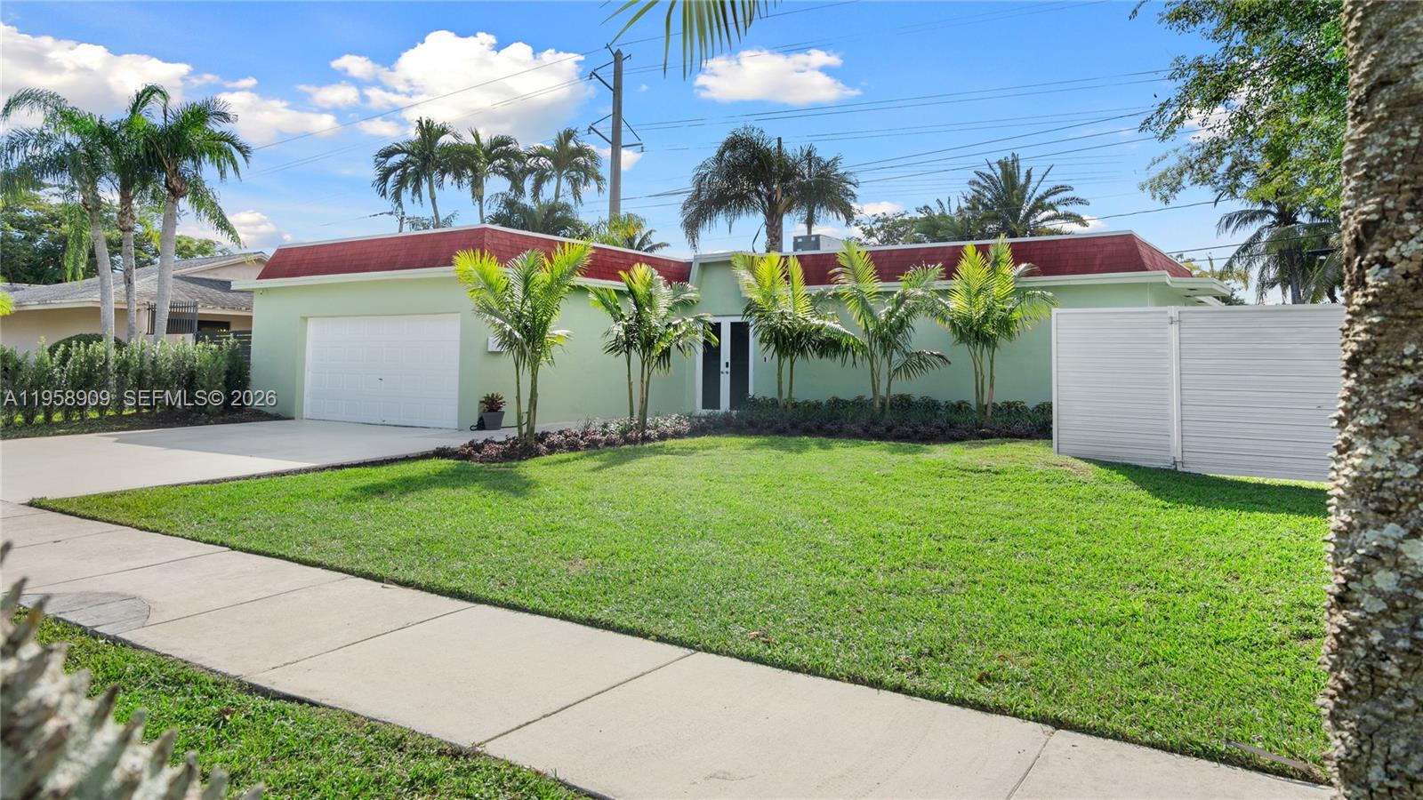 8614 Southwest 102nd Place Miami, FL 33173 - Photo 3 of 47 a view of a volley ball court