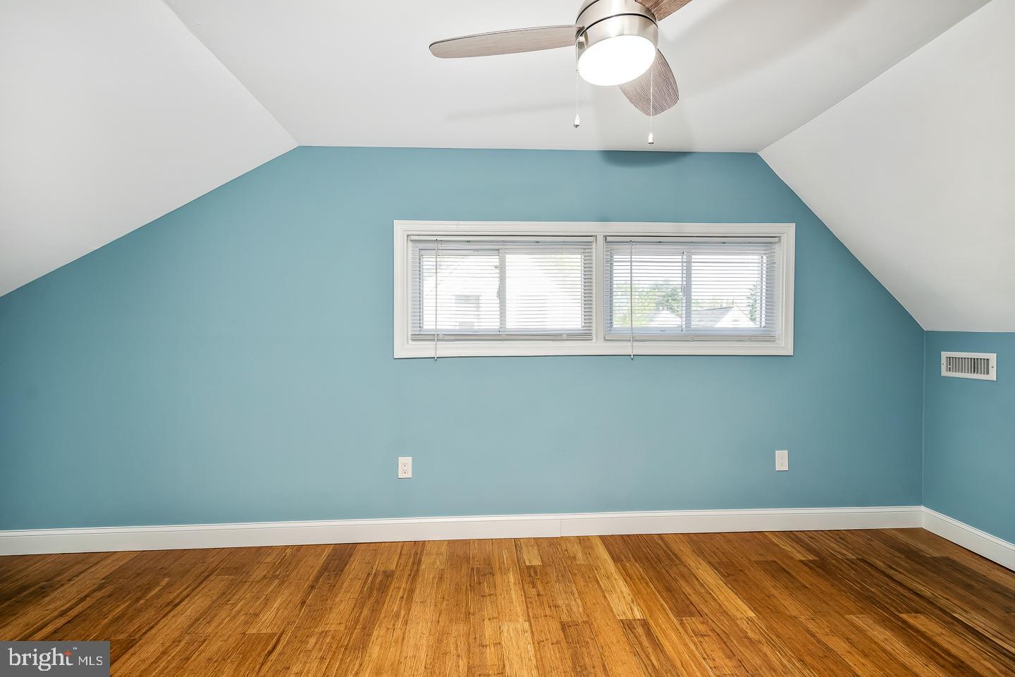 28 Grapevine Road Levittown, PA 19057 - Photo 15 of 27