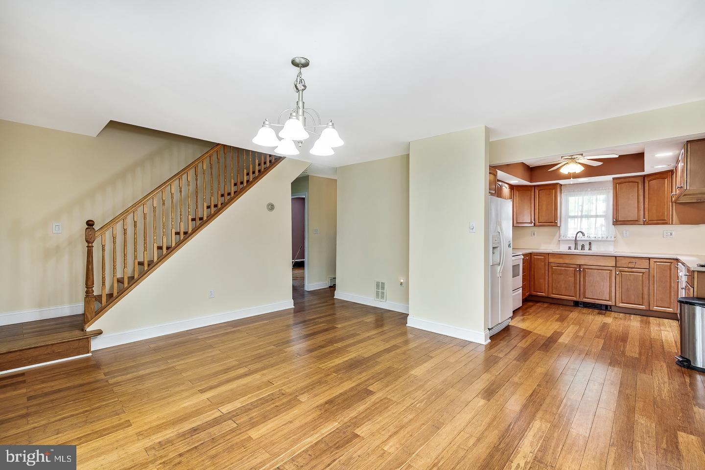 28 Grapevine Road Levittown, PA 19057 - Photo 6 of 27