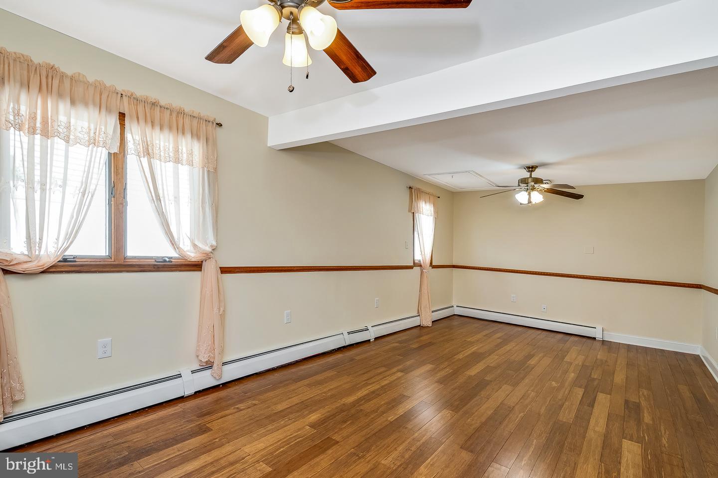 28 Grapevine Road Levittown, PA 19057 - Photo 8 of 27