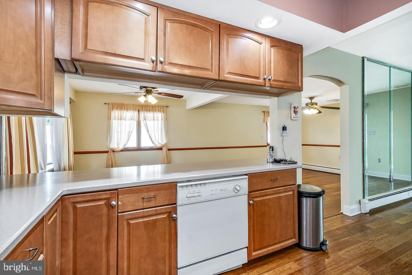 28 Grapevine Road Levittown, PA 19057 - Photo 10 of 27