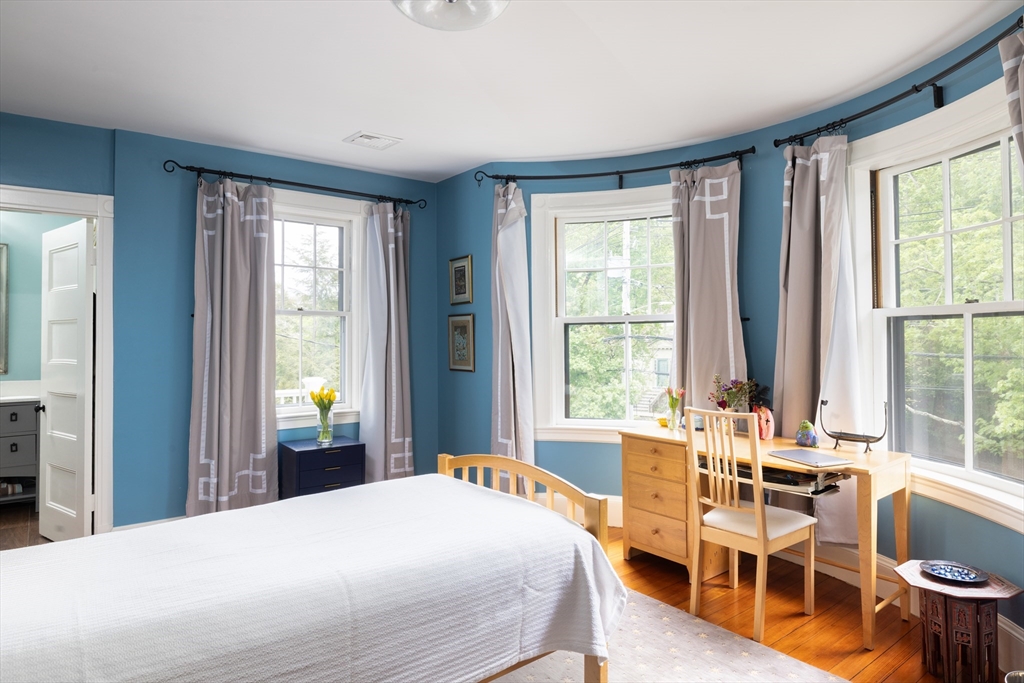 50 Sumner Road Brookline, MA 02445 - Photo 17 of 32