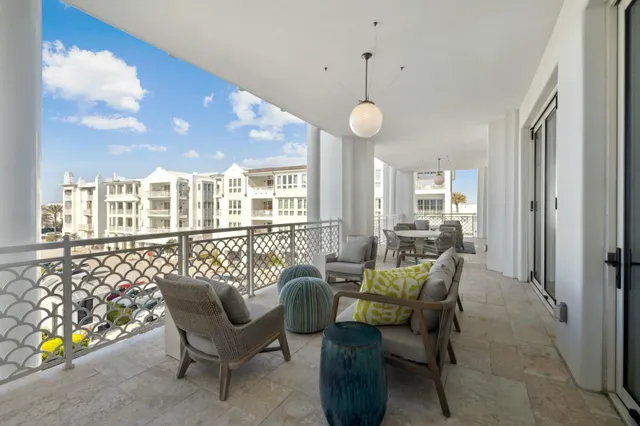 $3,495,000 | 27 Admiralty Row, Unit 302, Alys Beach, FL 32461