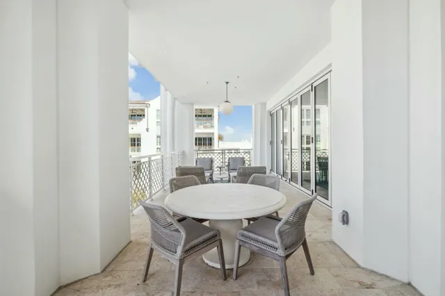 $3,495,000 | 27 Admiralty Row, Unit 302, Alys Beach, FL 32461