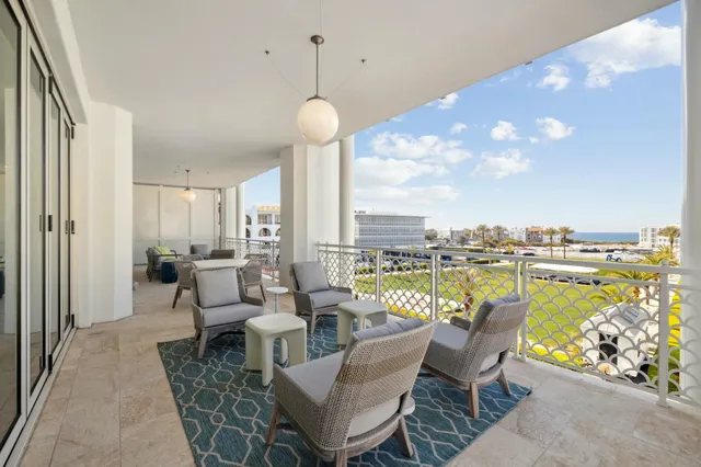 $3,495,000 | 27 Admiralty Row, Unit 302, Alys Beach, FL 32461