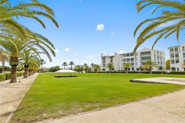 $3,495,000 | 27 Admiralty Row, Unit 302, Alys Beach, FL 32461
