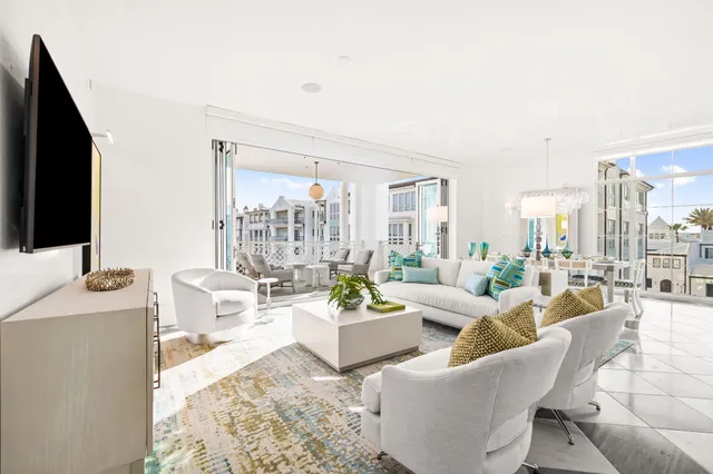$3,495,000 | 27 Admiralty Row, Unit 302, Alys Beach, FL 32461