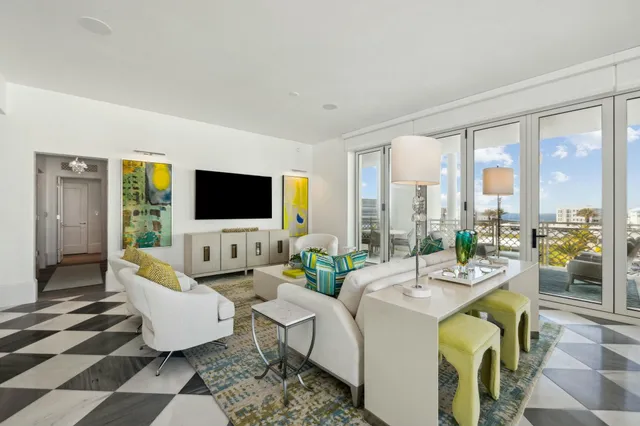 $3,495,000 | 27 Admiralty Row, Unit 302, Alys Beach, FL 32461