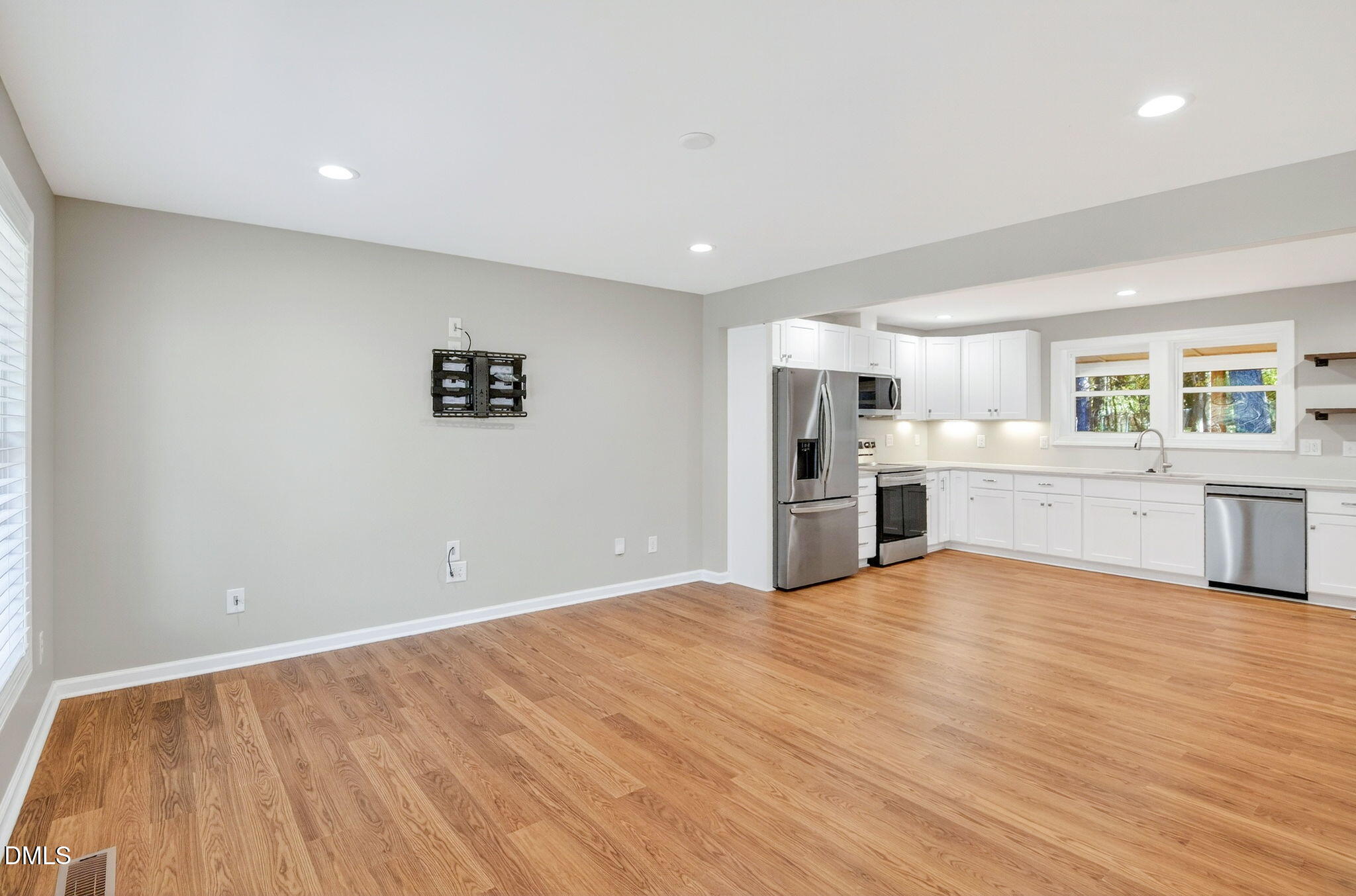 535 Dacian Road Raleigh, NC 27610 - Photo 3 of 33 6-web-or-mls-535 Dacian Road (13 of 45)