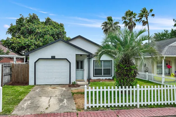$329,000 | 50 Rue D Honfleur, Destin, FL 32541