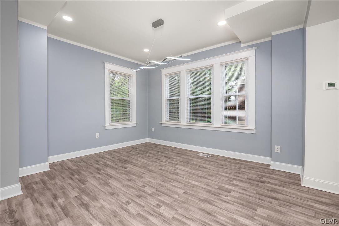 316 East Lawn Road Nazareth, PA 18064 - Photo 5 of 27 Gallery Image 5