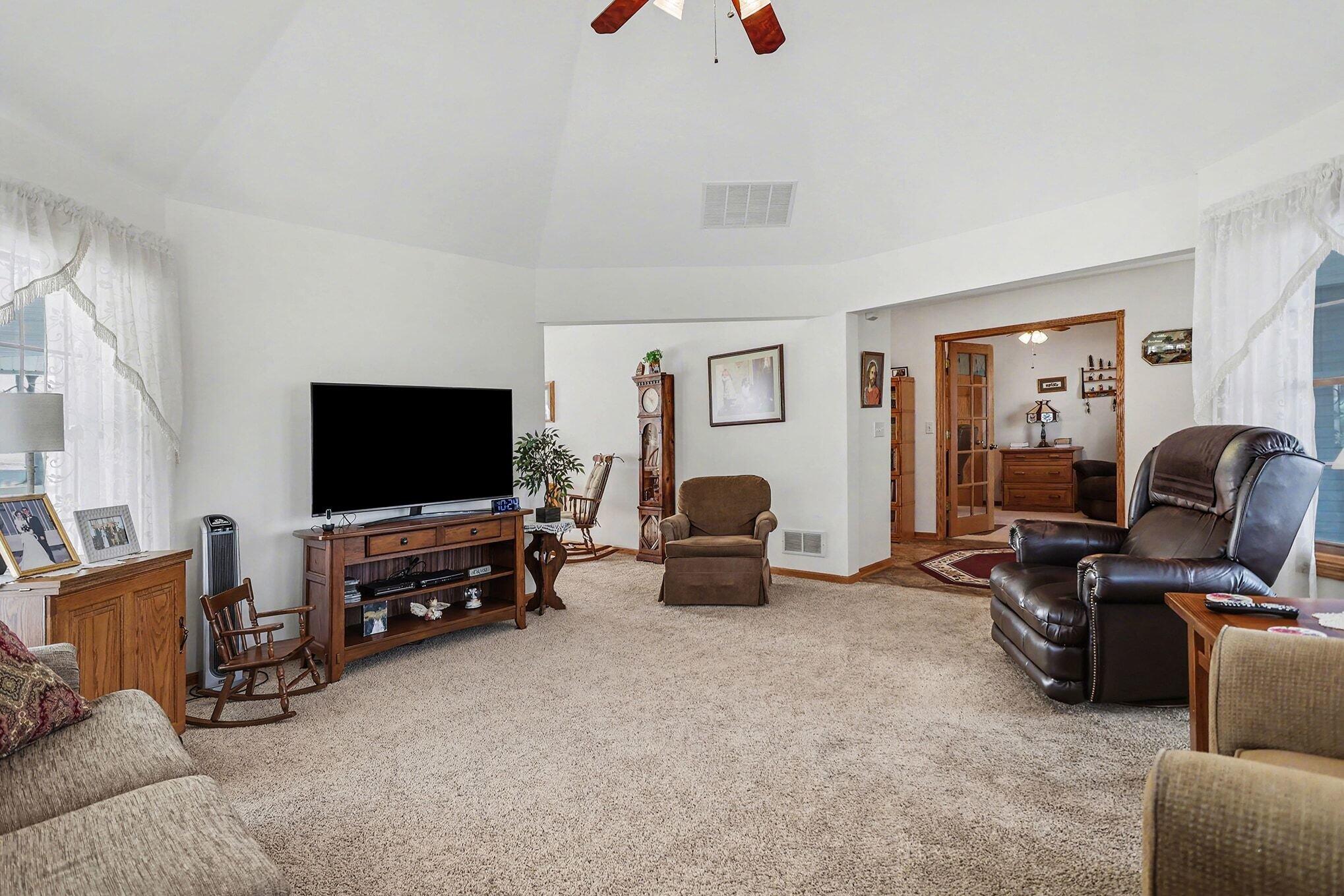 839 East Girard Road Quincy, MI 49082 - Photo 13 of 36 012_file_7014