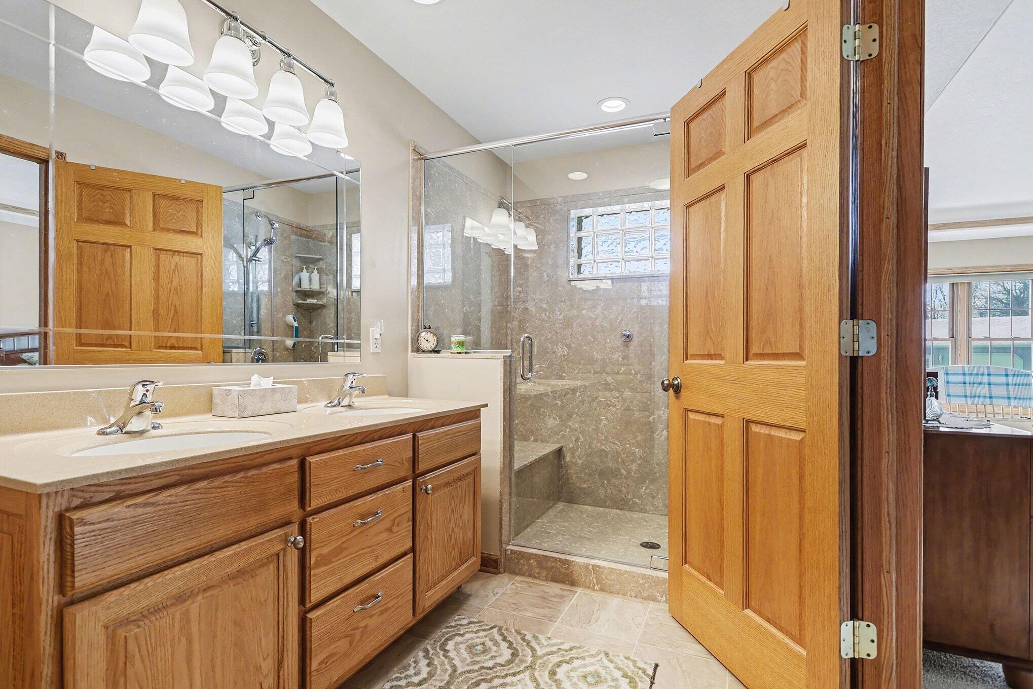839 East Girard Road Quincy, MI 49082 - Photo 17 of 36 016_file_9043