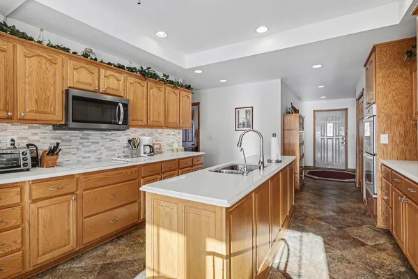 $519,000 | 839 East Girard Road, Quincy, MI 49082