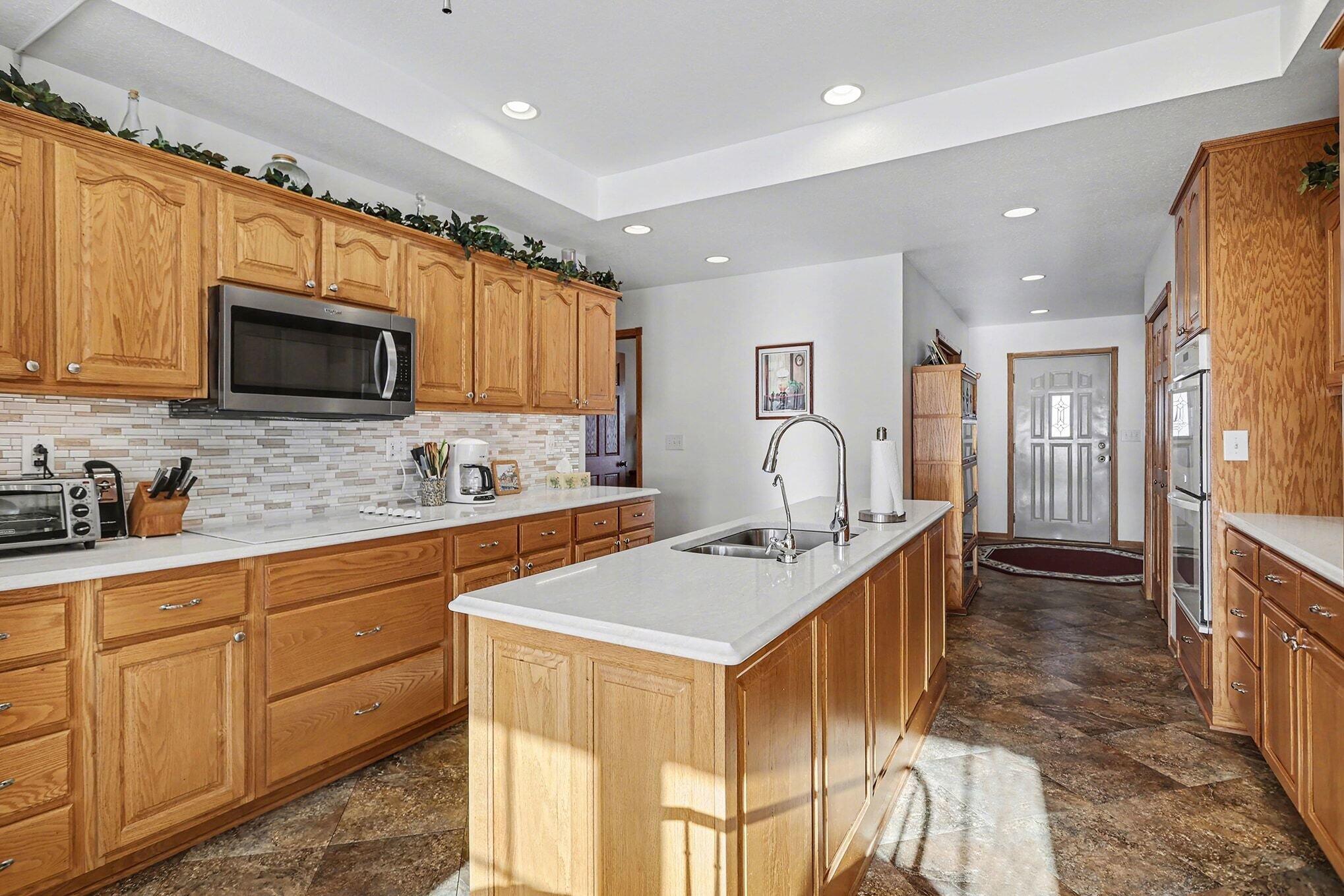 839 East Girard Road Quincy, MI 49082 - Photo 8 of 36 007_file_4317
