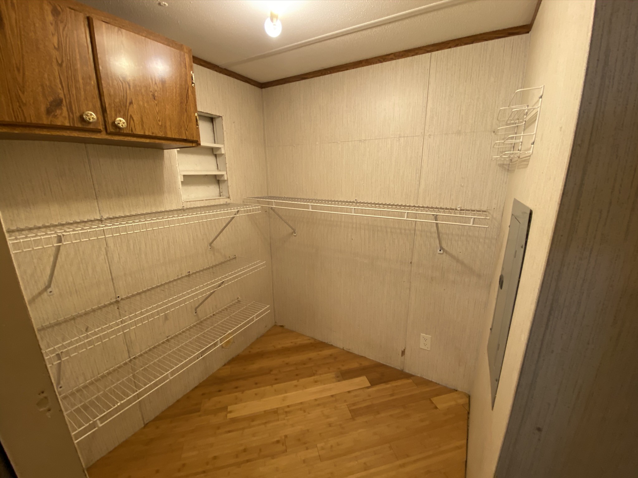1340 Throneberry Road Normandy, TN 37360 - Photo 11 of 37 a view of a garage