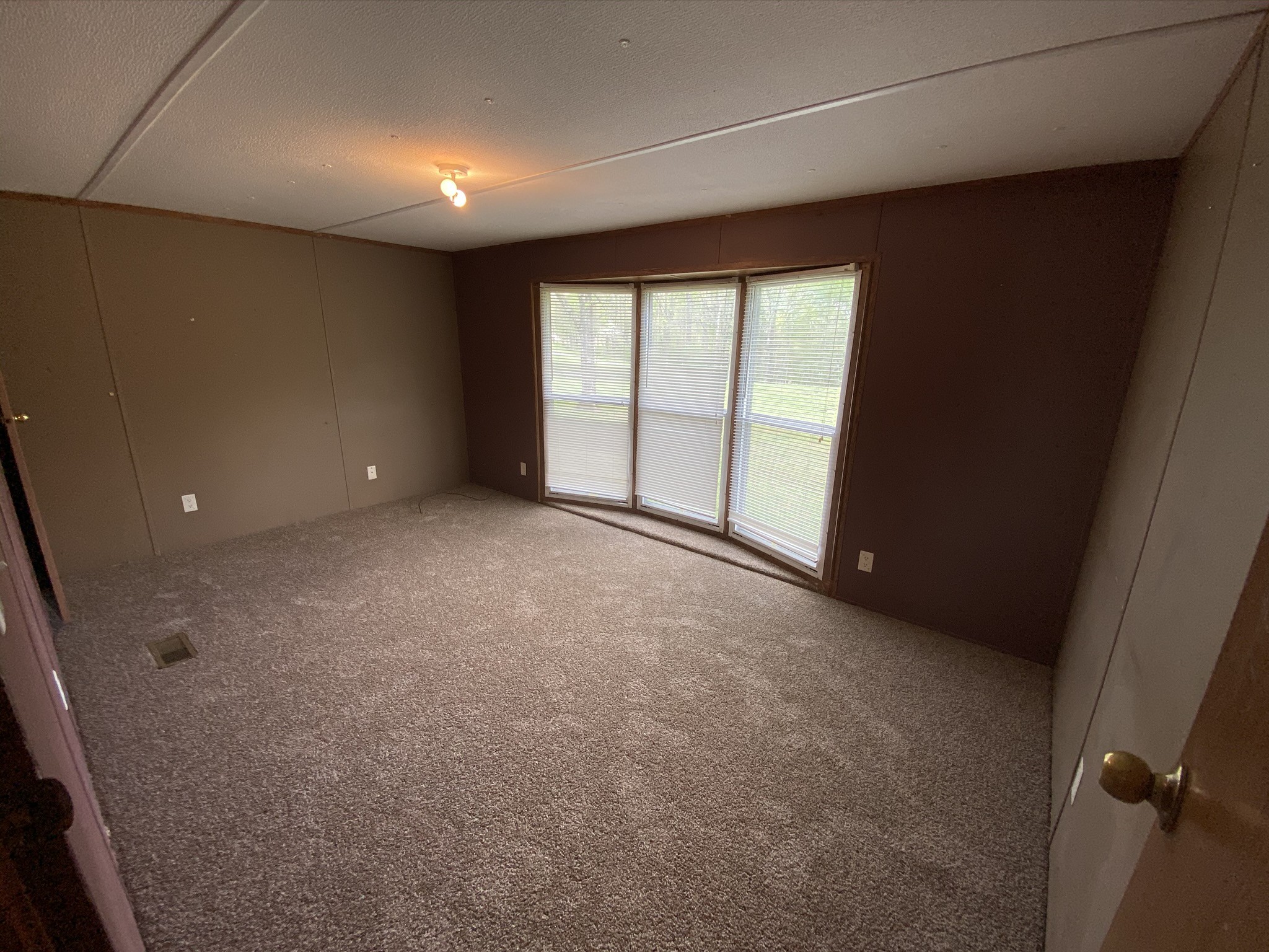 1340 Throneberry Road Normandy, TN 37360 - Photo 29 of 37 a view of an empty room with a window