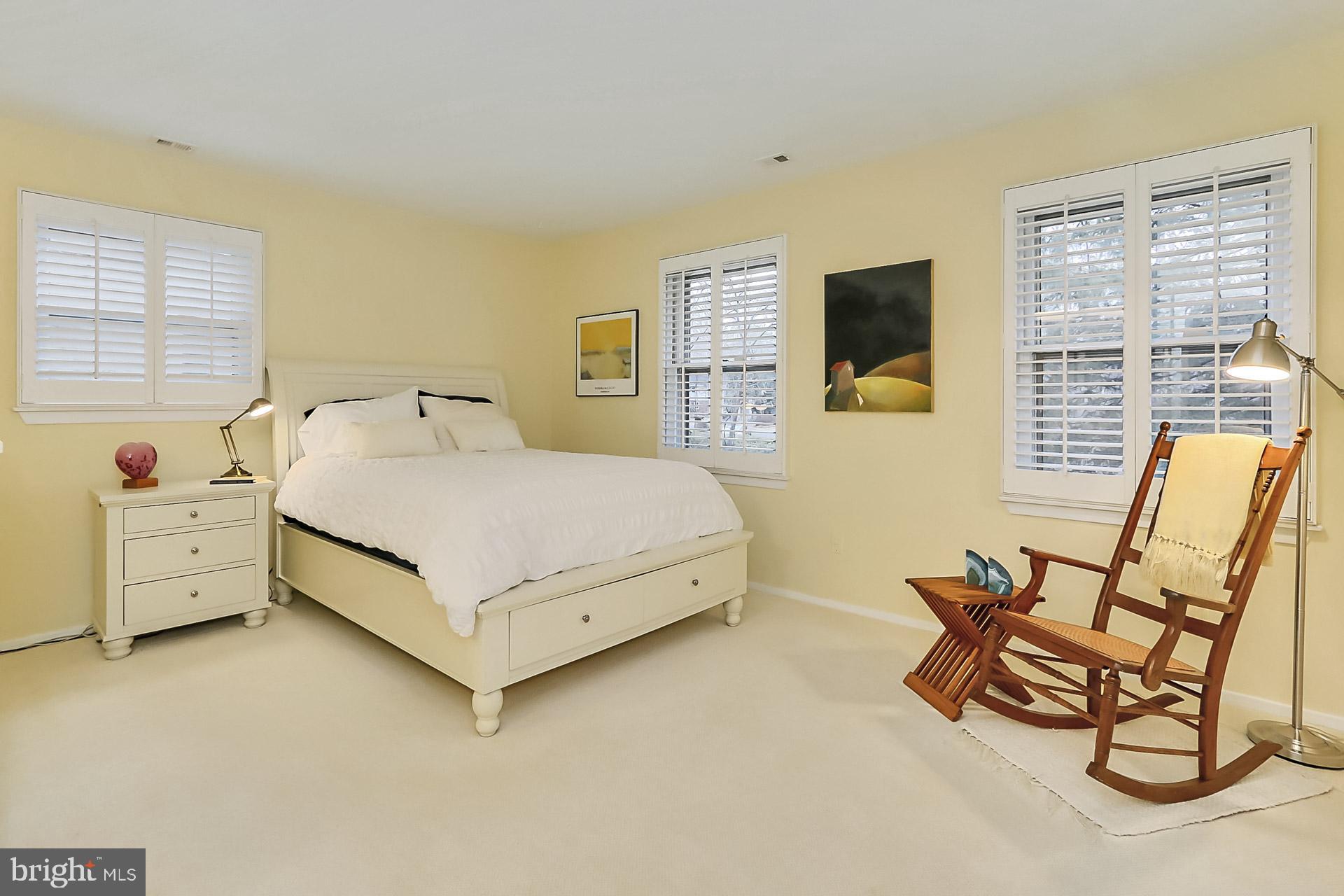 10905 Thanlet Lane Reston, VA 20190 - Photo 13 of 30