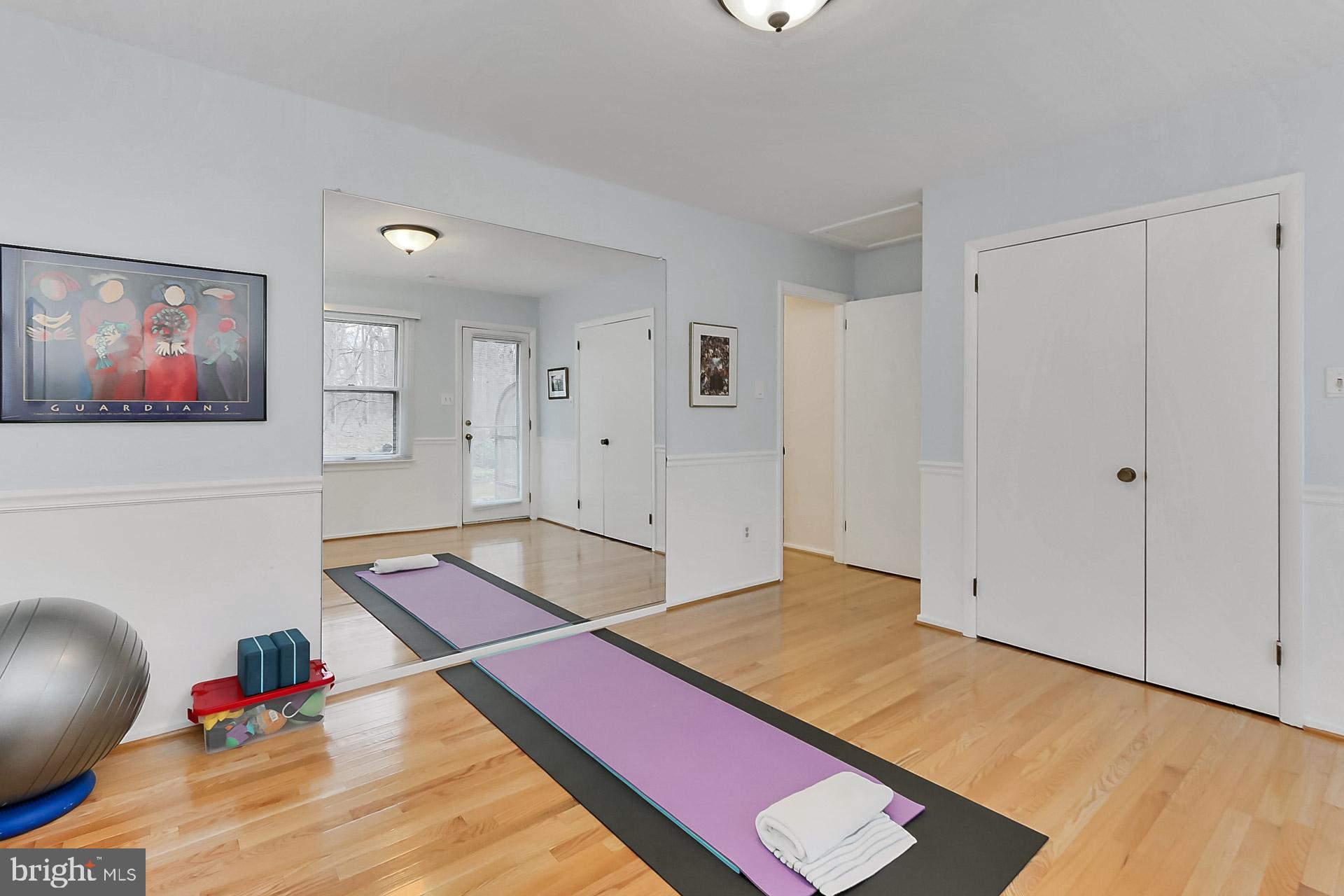 10905 Thanlet Lane Reston, VA 20190 - Photo 18 of 30
