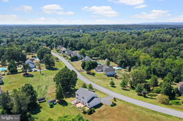 $473,000 | 197 Triumphant Way, Falling Waters, WV 25419