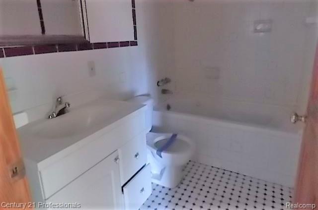 1990 Cameron Road Allenton, MI 48002 - Photo 13 of 18 First Floor Hall Bathroom