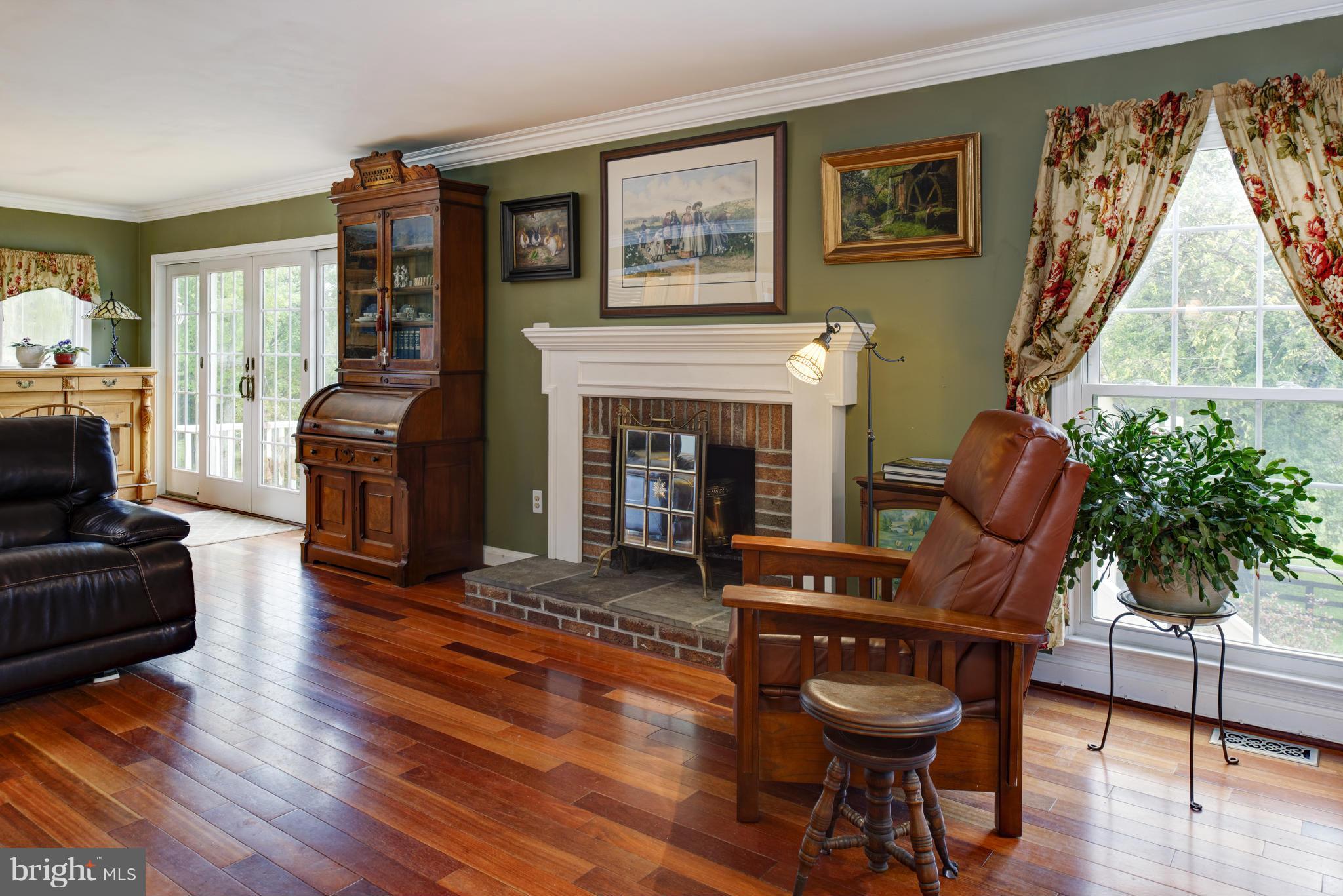 20583 Gleedsville Road Leesburg, VA 20175 - Photo 10 of 30 Family Room