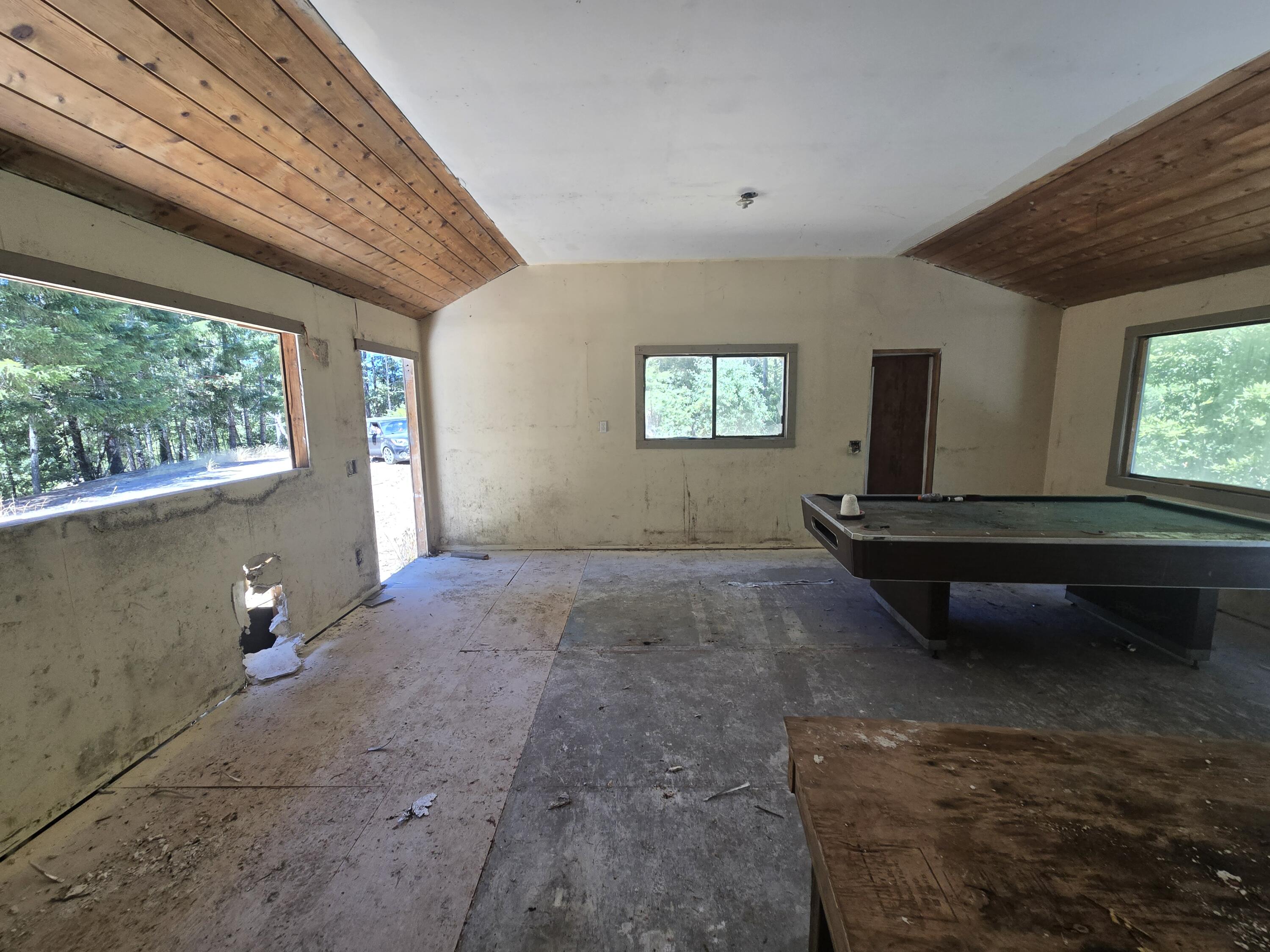 2126 China Creek Road Garberville, CA 95542 - Photo 4 of 40