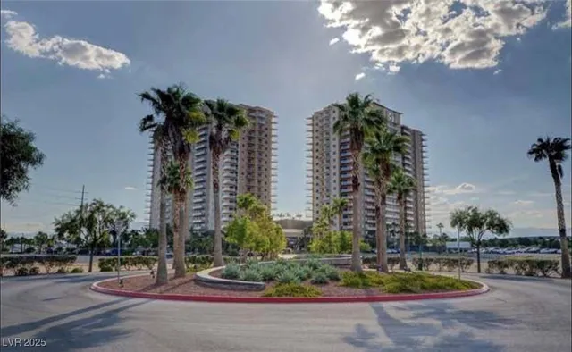 $2,725 | 8255 South Las Vegas Boulevard, Unit 1517, Las Vegas, NV 89123
