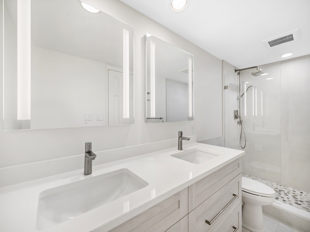 1180 Reef Road, Unit A24 Vero Beach, FL 32963 - Photo 13 of 26 a bathroom with a sink and a toilet
