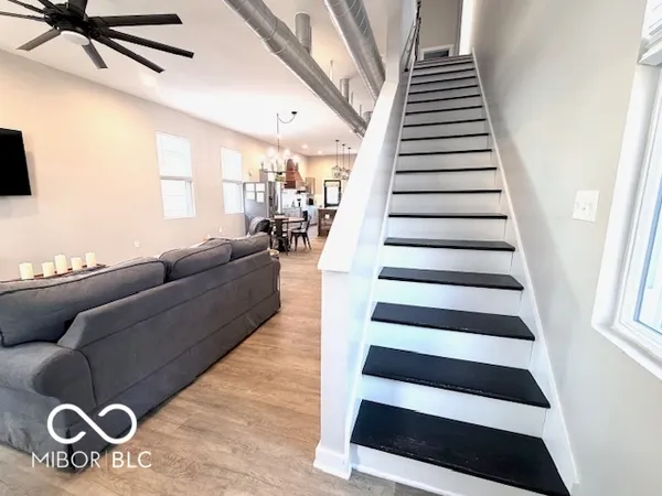 $3,700 | 656 North Beville Avenue, Indianapolis, IN 46201