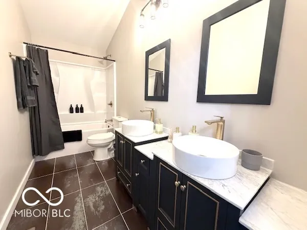 $3,700 | 656 North Beville Avenue, Indianapolis, IN 46201