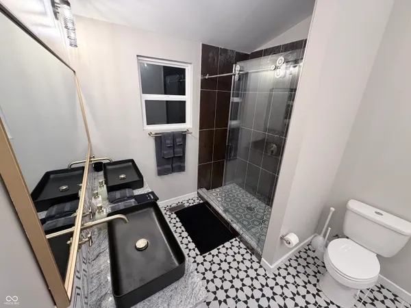 $3,700 | 656 North Beville Avenue, Indianapolis, IN 46201