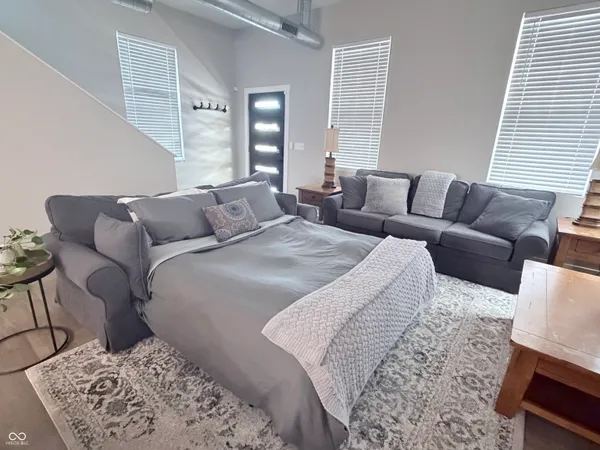 $3,700 | 656 North Beville Avenue, Indianapolis, IN 46201