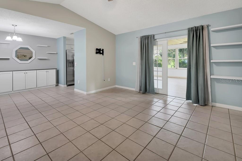235 West Retta Street De Leon Springs, FL 32130 - Photo 8 of 32