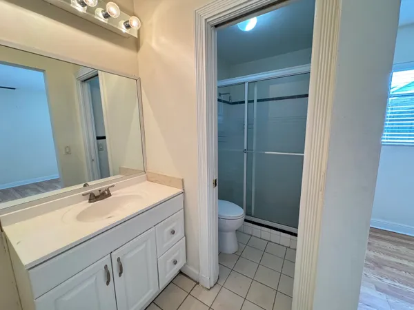 $3,100 | 200 Southwest 4th Street, Boca Raton, FL 33432