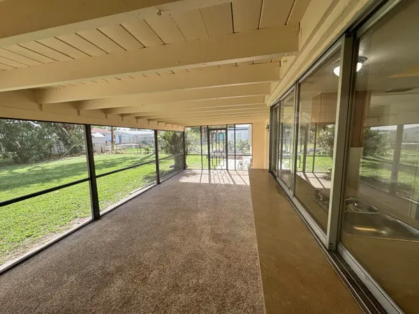 $3,100 | 200 Southwest 4th Street, Boca Raton, FL 33432