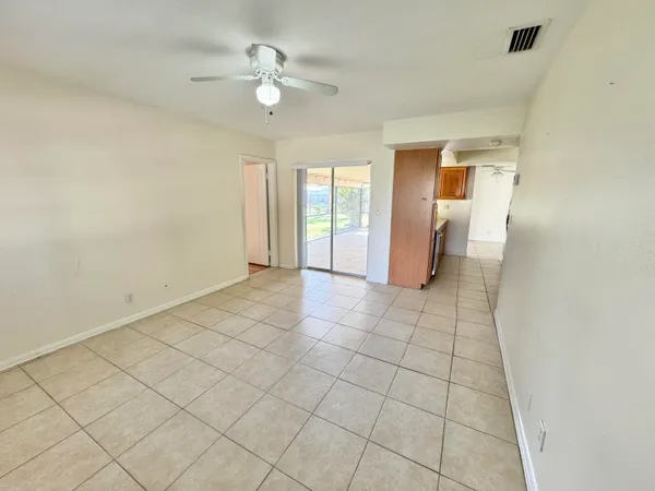 $3,100 | 200 Southwest 4th Street, Boca Raton, FL 33432