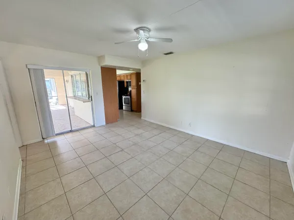 $3,100 | 200 Southwest 4th Street, Boca Raton, FL 33432