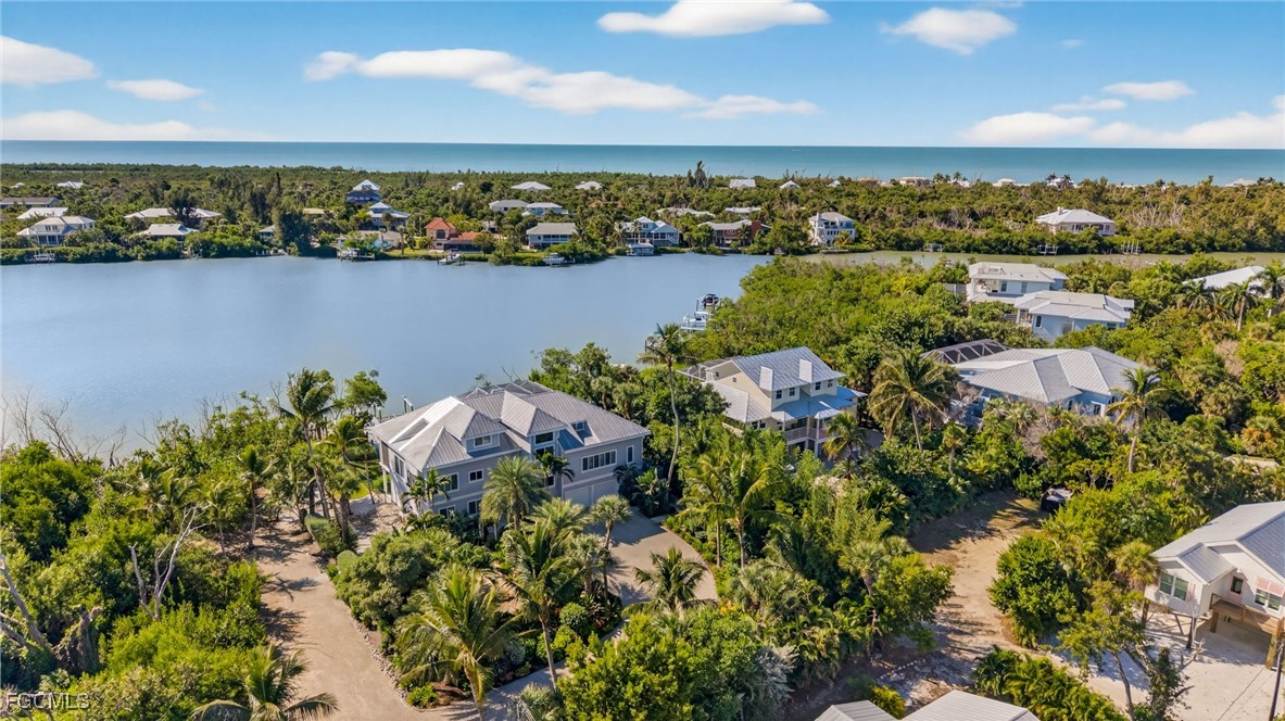 2400 Los Colony Road Sanibel, FL 33957 - Photo 43 of 50 a view of a city
