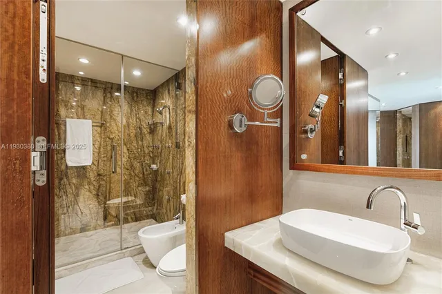 $16,000,000 | 1643 Brickell Avenue, Unit PH4901, Miami, FL 33129