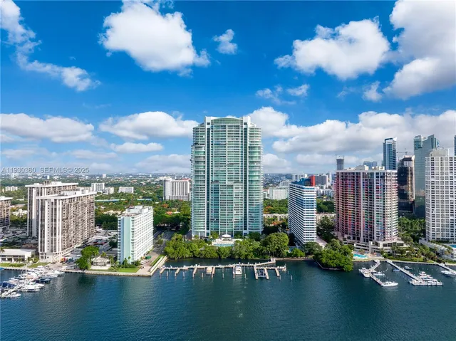 $16,000,000 | 1643 Brickell Avenue, Unit PH4901, Miami, FL 33129