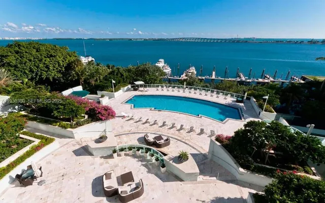 $16,000,000 | 1643 Brickell Avenue, Unit PH4901, Miami, FL 33129