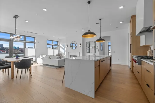 $3,325,000 | 14 Green Street, Unit PH1, Brookline, MA 02446