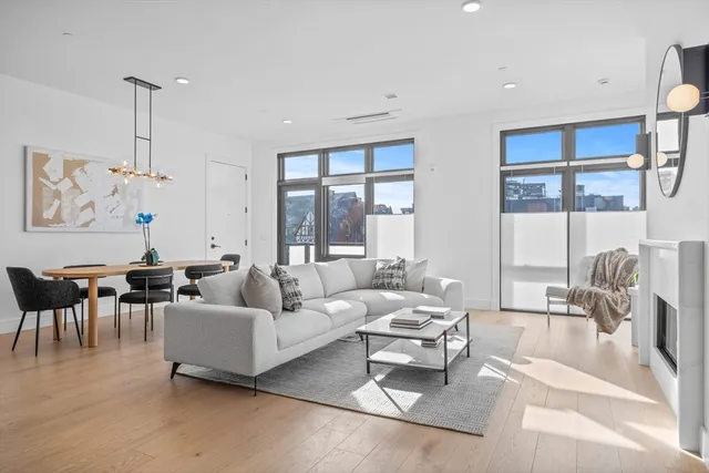 $3,325,000 | 14 Green Street, Unit PH1, Brookline, MA 02446