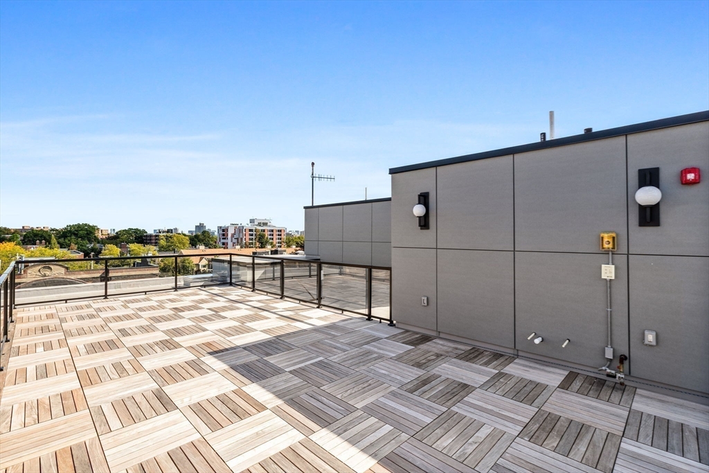 14 Green Street, Unit PH1 Brookline, MA 02446 - Photo 21 of 42