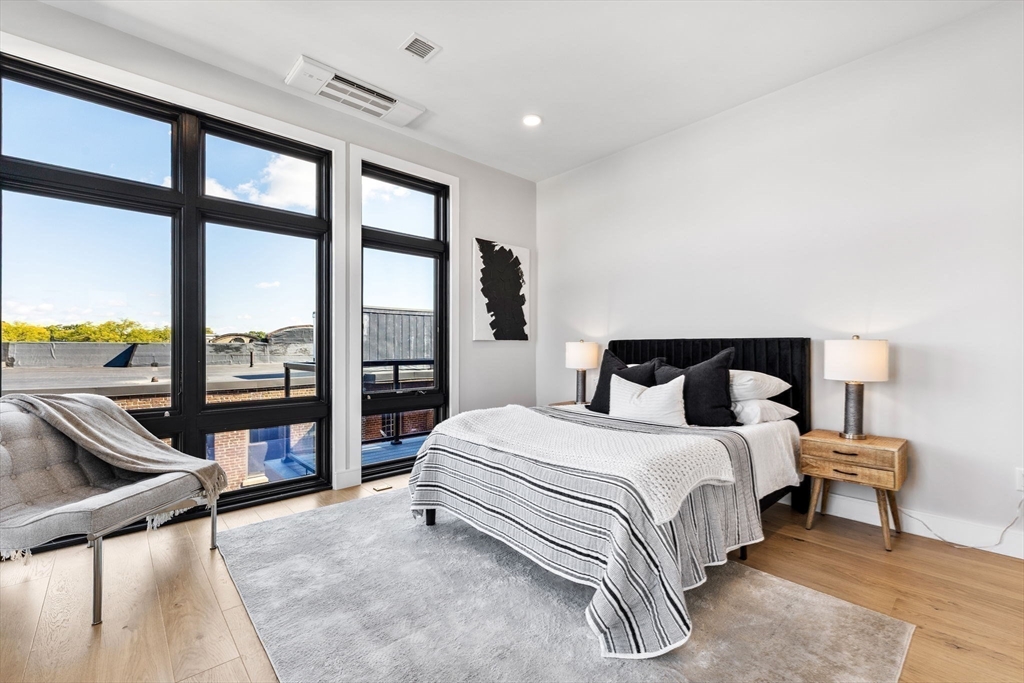 14 Green Street, Unit PH1 Brookline, MA 02446 - Photo 30 of 42