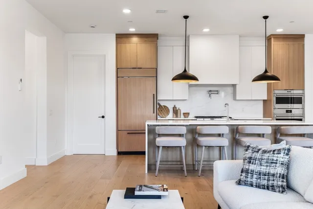 $3,325,000 | 14 Green Street, Unit PH1, Brookline, MA 02446